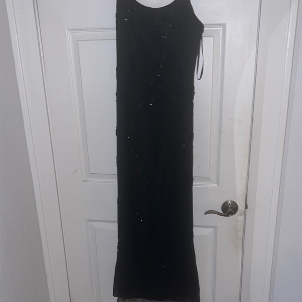 Elegant Black Vintage Evening Gown